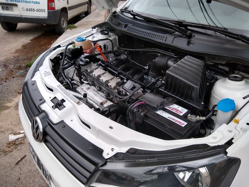 Volkswagen Voyage 1.6 Comfortline 101cv 2013