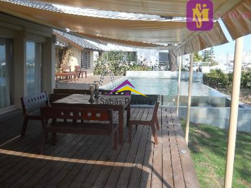 Venta De Casa De 4 Dormitorios En Punta Del Este 