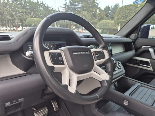 Land Rover Defender 90 Dynamic 2022