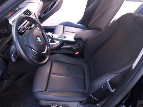 Imagen 15 de 17 de Bmw Serie 3 3.0 330i Sedan Sport Line 252cv