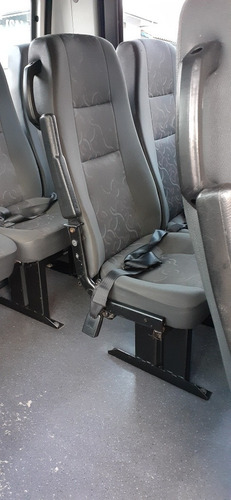 Peugeot Boxer Minibus 2014 2.3 Hdi 330m Médio 15l 5p