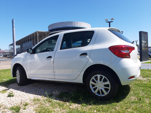 Imagen 7 de 13 de Renault Sandero Life 1.6 Stock Car One