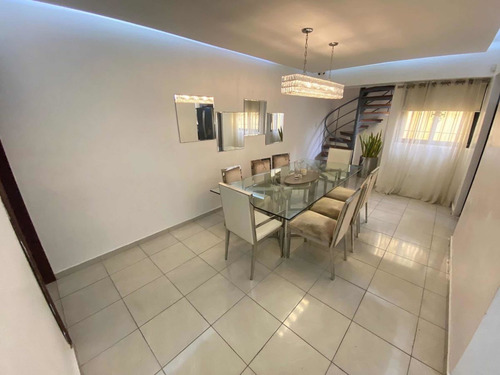 Imagen 3 de 12 de Apartamento Tipo Penthouse En Alquiler Las Pradeeps