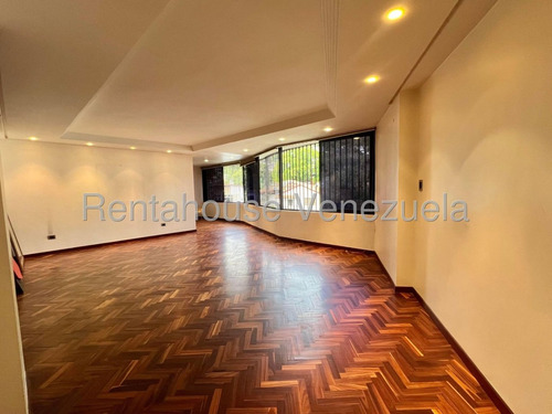 Amplio Apartamento En Venta En La Florida, Caracas 25-15909