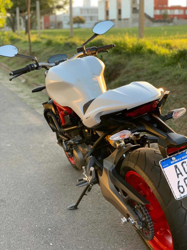 Ducati Monster 821
