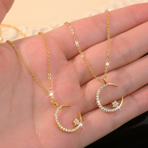 Collar Con Forma De Luna Y Estrella Dorada Con Todos Los Dia