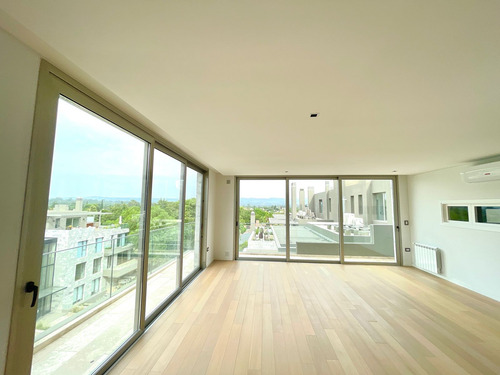 1910 Excelente Departamento 2 Dormitorios Villa Belgrano Con Cochera En Venta