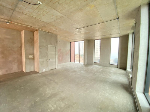 Local Comercial De 360 M2 En Bosques De Montemar