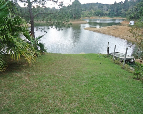Imagem 9 de 30 de Já Pensou Em Tem Um Paraíso Para Chamar De Seu? Este Sítio Fica As Margens Da Represa Cachoeira Do França Em Juquitiba. - 158 - 32982598
