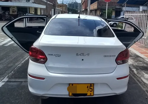 Kia Soluto Emotion