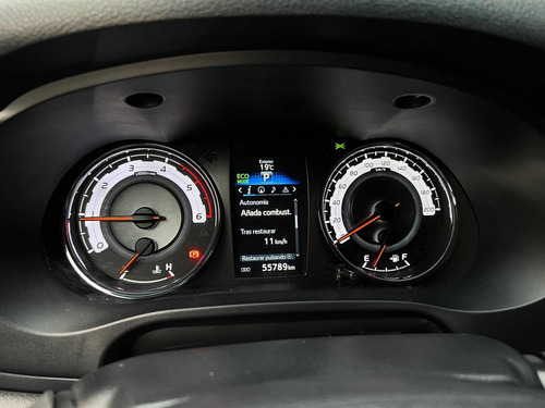 Imagen 13 de 14 de Toyota Hilux 2.8 Cd Srx 177cv 4x4 At /// 2018 - 55.000km
