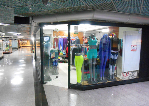 Local Comercial En Plaza Las Americas De El Cafetal En Venta 78-24-05