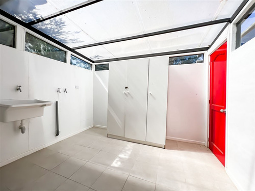 Casa En Venta De 4 Dorm. En Navidad