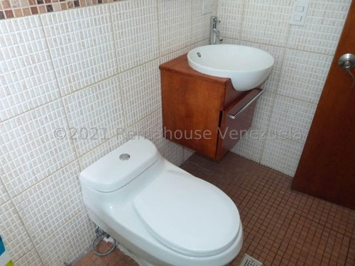 Imagen 9 de 18 de Mahiyer Rondon 0424-181-2731 Vende Apartamento En Miravila Mls #23-1771