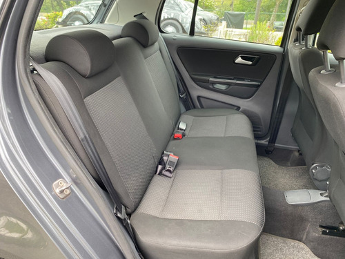 Volkswagen Fox 1.6 Connect Total Flex I-motion 5p