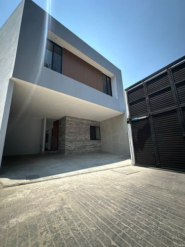 Casa En Lomas De Atzingo