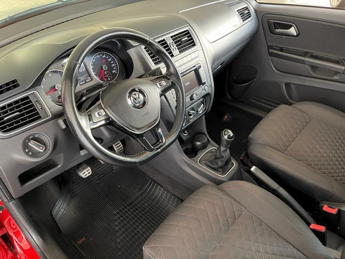 Imagem 9 de 13 de Volkswagen Crossfox 1.6 2015
