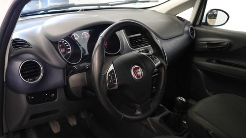 Fiat Punto 1.4 Attractive C/radio Integrada - 154217 - C