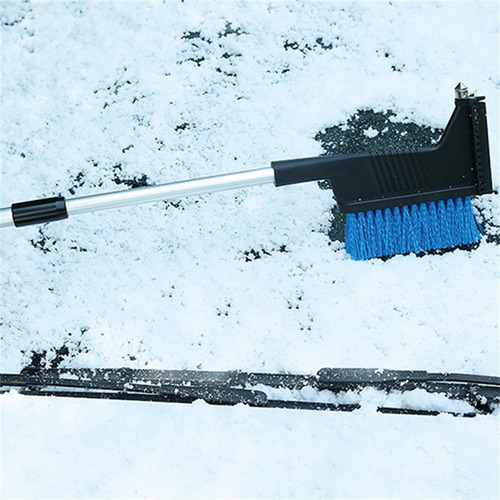 Un Rascador Para Quitar Nieve Para Parabrisas, Pala De Hielo