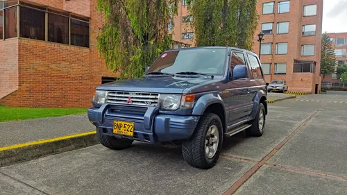 Mitsubishi Montero 3.0 V13