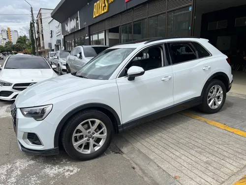 Audi Q3 Ambition
