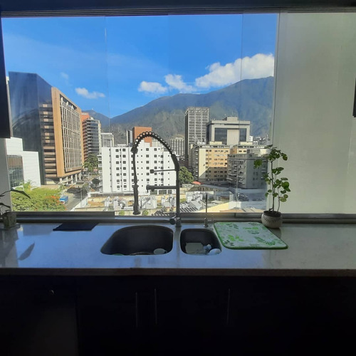 Imagen 4 de 15 de Bello Apartamento En Altamira - Carmen Ramìrez 04123995578