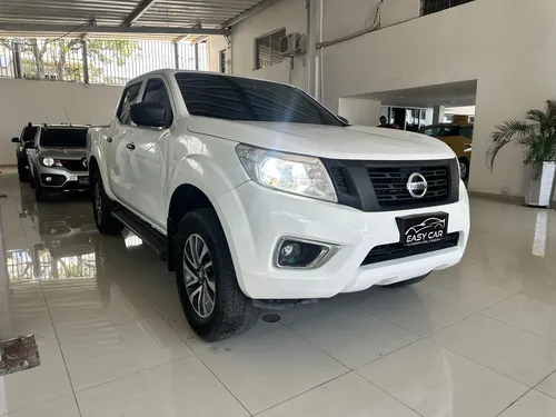 Nissan NP300 Frontier 2.5 Cd 4X4 Se Mt 4P
