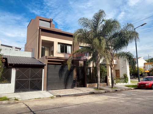 Casa En Venta En Liniers