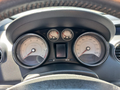 Peugeot 408 2.0 Allure Plus Nav 143cv
