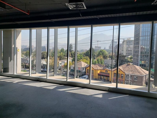 Oficina En Arriendo Habilitación Moderna