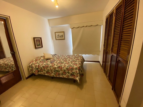Imagen 11 de 18 de Se Vende Apartamento 250m2 4h/5b/3p Manzanares 4853