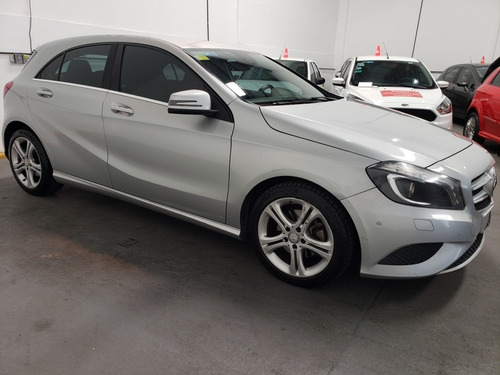 Imagen 6 de 14 de Mercedes-benz Clase A 1.6 A 200 Urban B.efficiency 156cv