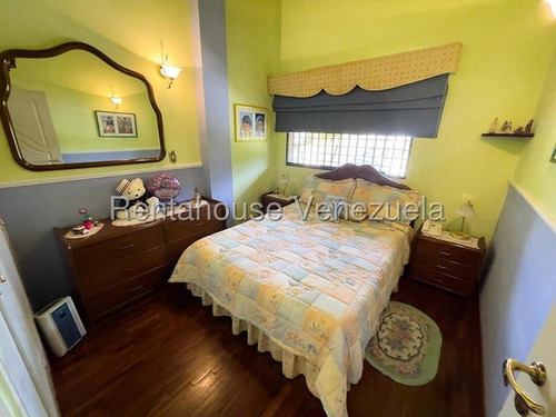 Impecable Y Lujoso Town House En Venta En La Union, Mls #25-21206