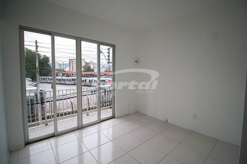 Imagem 2 de 9 de Sala Comercial Próximo Ao Centro Clínico Blumenau No Garcia - 35711900l