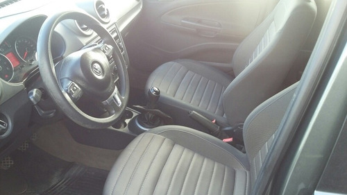 Volkswagen Voyage 1.6 Highline 101cv 2014