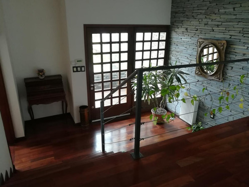 Casa En Carrasco En Alquiler O Venta - Ideal Empresa O Embajada.