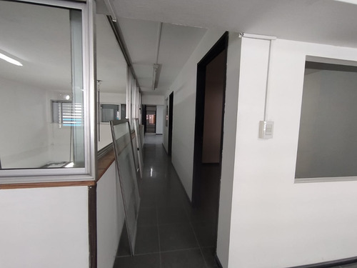 Local Comercial En Venta En Zona Centro - Lima Y Alvear