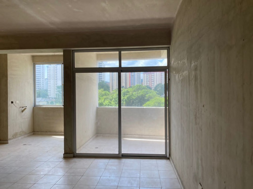 Imagen 3 de 9 de Noreida Delgado +58 414-1431887 / Apartamento En Venta Sevilla Real, Sabana Larga Valencia.