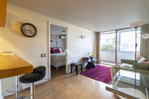 Departamento En Venta De 1 Dorm. En Las Condes