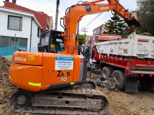 Retroexcavadora Hitachi Zx70-3 2013 Japonesa