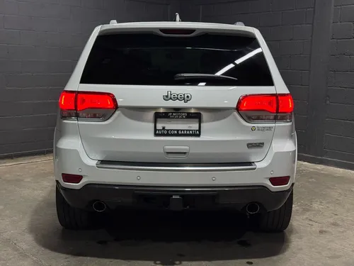 Jeep Grand Cherokee 3.7 3.6 Edición 75 Aniversario 4x2 At