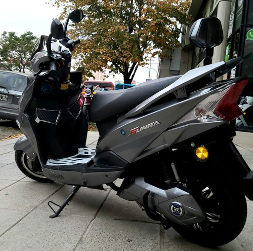 Imagen 3 de 15 de Moto Scooter Anger Litio 100km Auton, Veloc 80km/h, Okm V