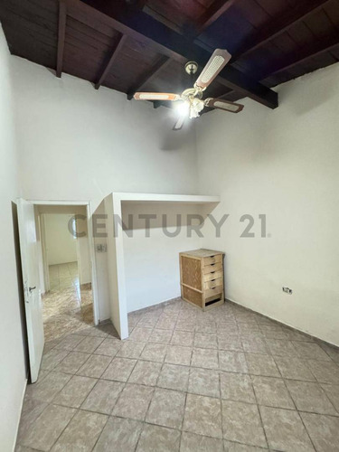 Century21lopez Vende Casa En Barrio Aeronautico Apta Credito Hipotecario