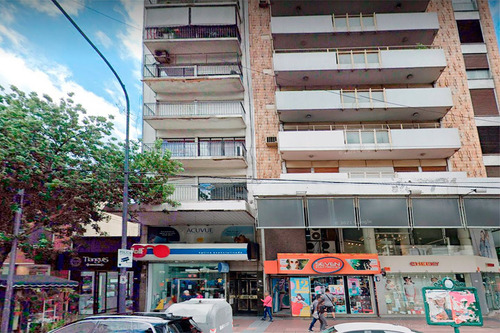 Flores. 3amb Al Frente C/balcón. Lleno De Luz Y Sol. S/piso. Apto Crédito