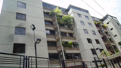Imagen 1 de 18 de Venta De Confortable Apartamento En La Urbanizacion Miranda / Gm 20-16663