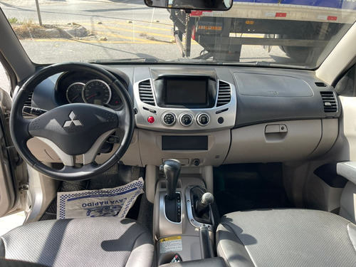 Mitsubishi L200 3.2 Triton Hpe Cab. Dupla 4x4 Aut. 4p
