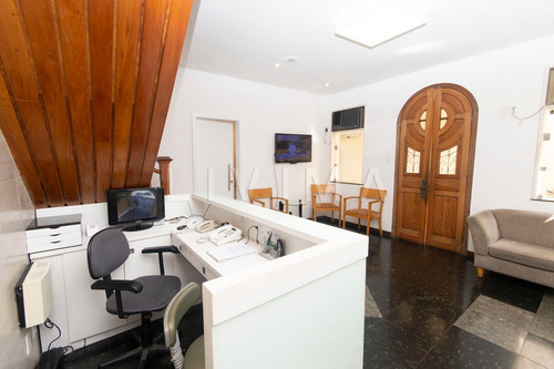 Imagem 1 de 20 de Casa Comercial À Venda Na Rua Marques, Humaitá, Rio De Janeiro - Rj - Liv-3469