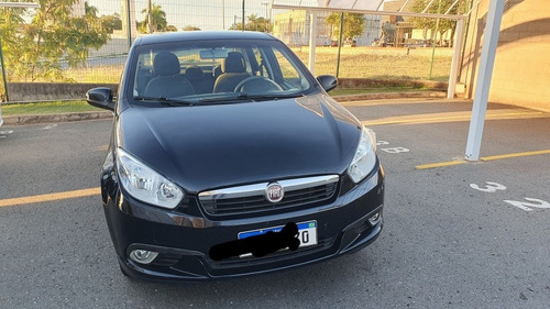 Fiat Grand Siena 2013 1.4 Attractive Flex 4p