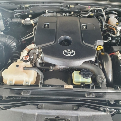 Imagem 10 de 11 de Hilux Srx 2.8 4x4 Aut.