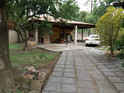Junto Ao Centro, 3 Quartos Uma Suite. Finíssimo Acabamento.